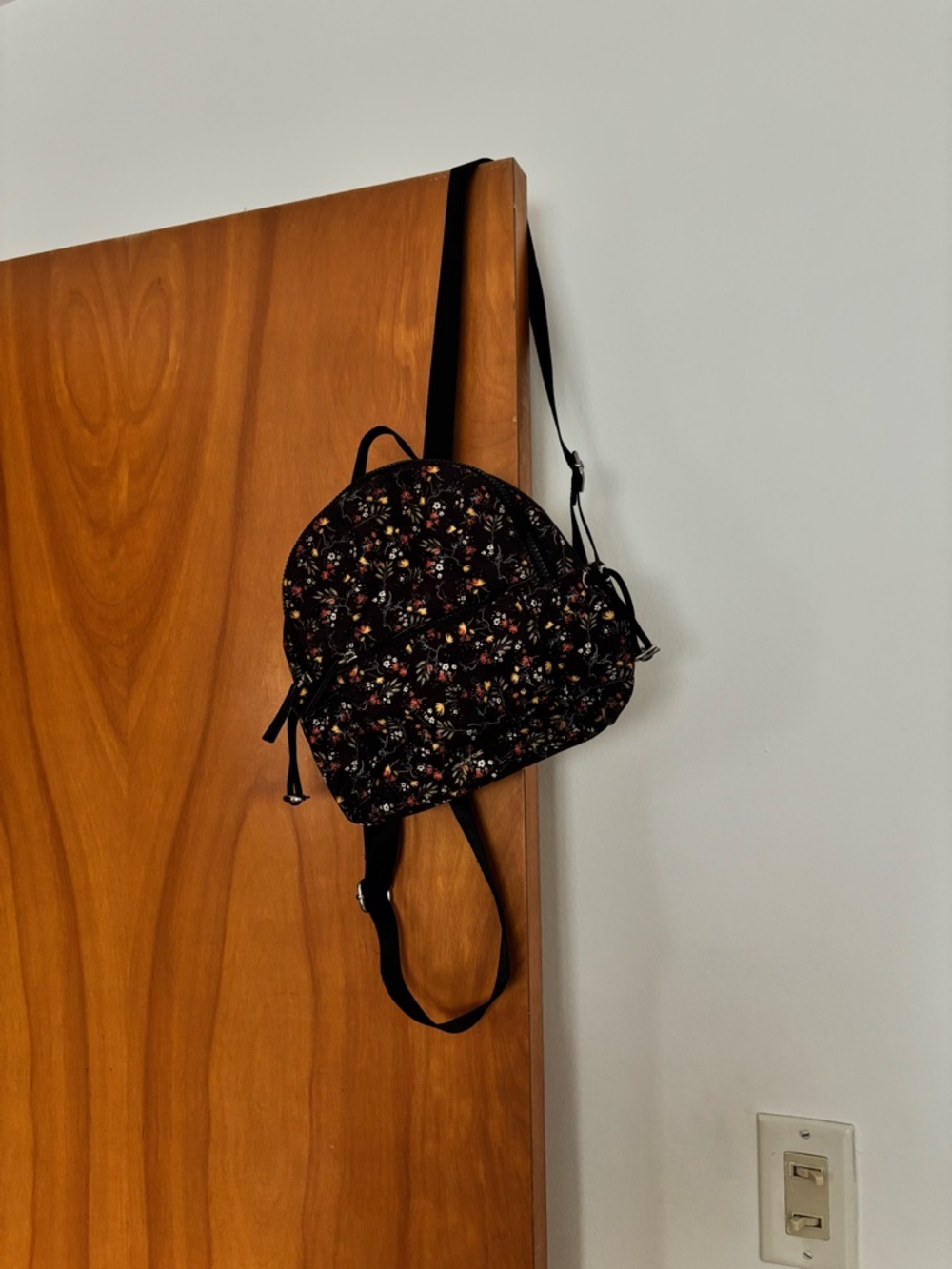 BLACK FORAL MINI BACKPACK - Picture 1 of 2